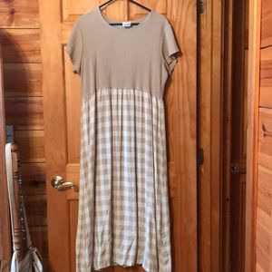 Women’s dress L/XL